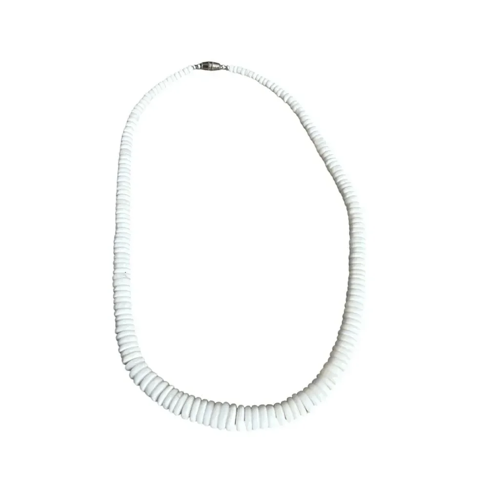 Vintage Graduated White Disc Bead Necklace 18”